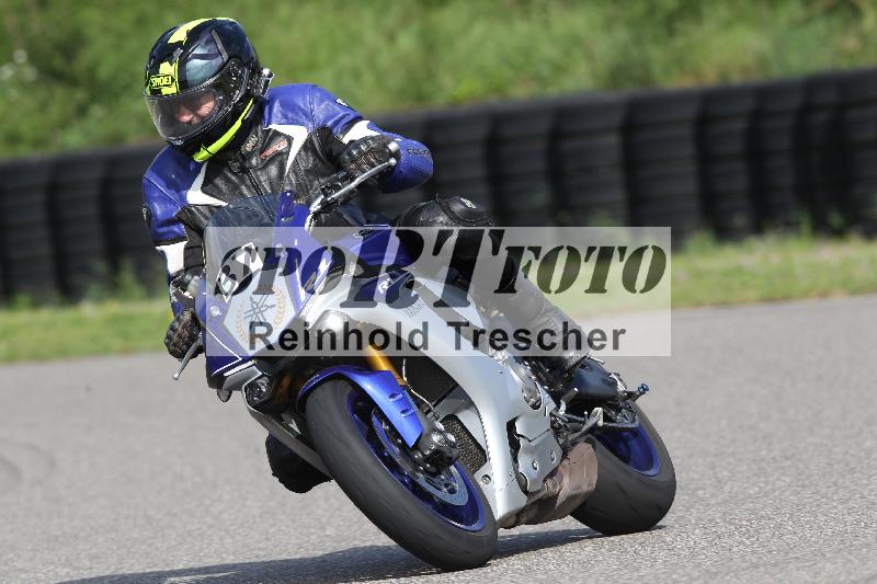 Archiv-2025/10 23.04.2025 Cornu Master School ADR/gruen-vert/37